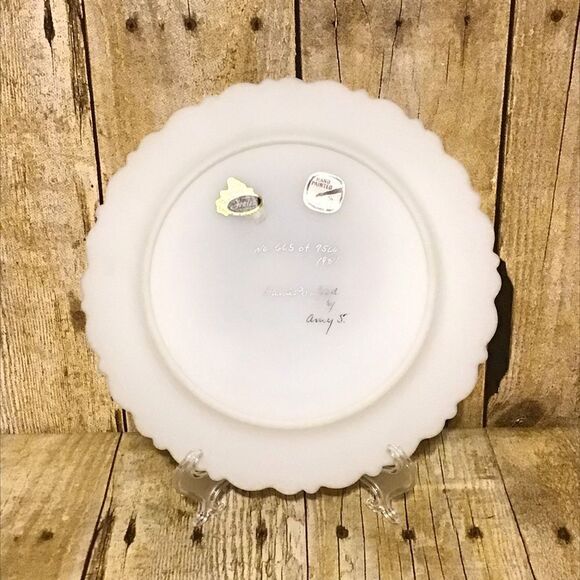 Vintage Fenton 1984 Christmas Fantasy Plate Numbered - Picture 2 of 7